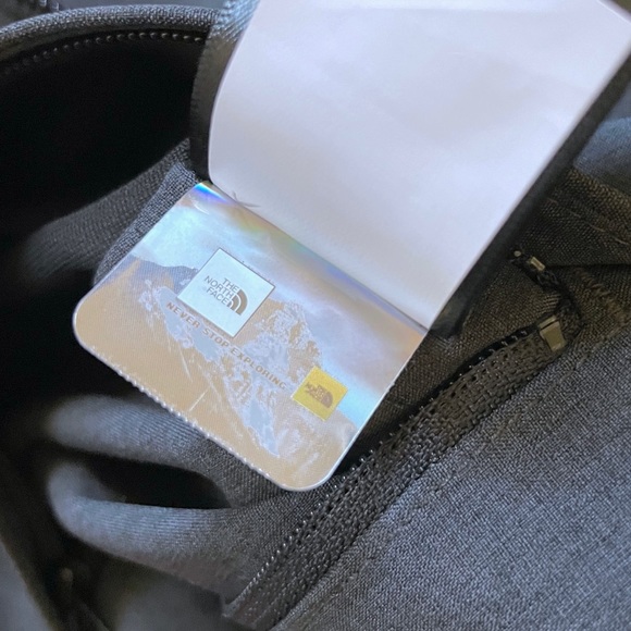 The North Face Women’s Apex Flex DryVent Jacket - Picture 8 of 8